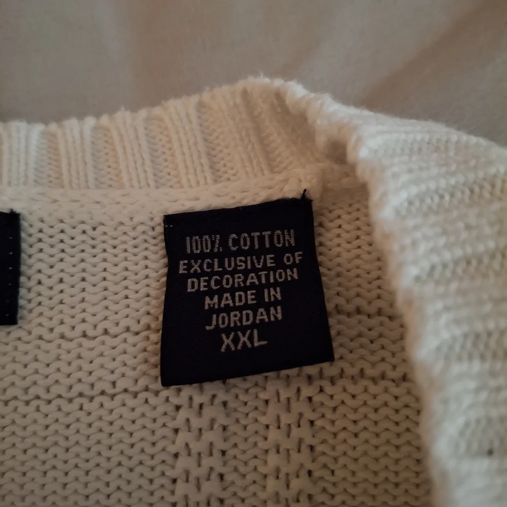 Izod Men's White Sweater with Embroidered Logo